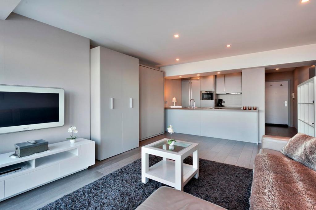 Montezuma Luxe Studio Met Frontaal Zeezicht Zonder Aparte Slaapkamer Apartment Ostend Exterior photo